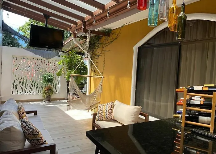 Airport Sjo Residence - Edward & Familia Inn
